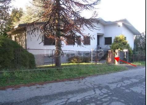 casa indipendente in vendita a Gazzada Schianno