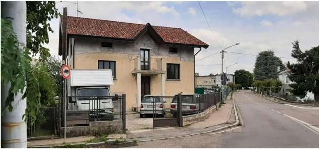 casa indipendente in vendita a Gazzada Schianno