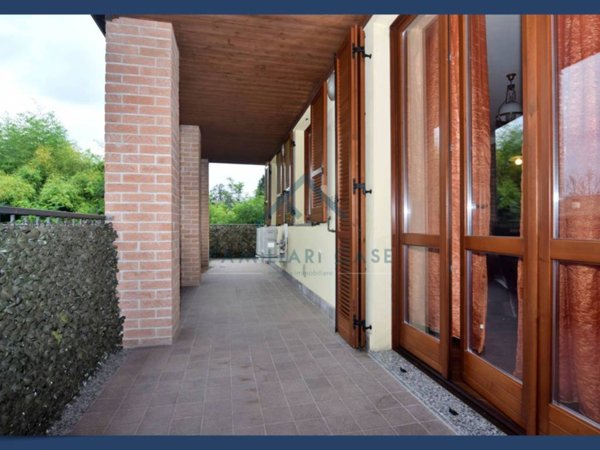 appartamento in vendita a Gazzada Schianno