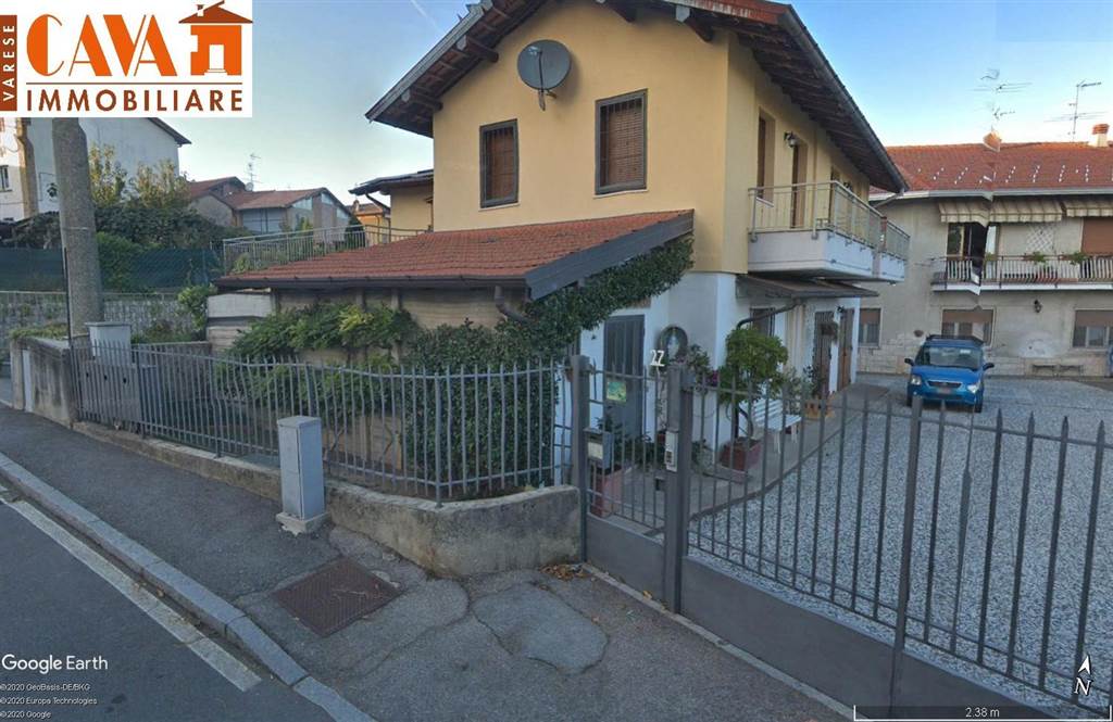 appartamento in vendita a Gazzada Schianno