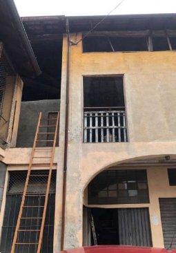 appartamento in vendita a Gazzada Schianno