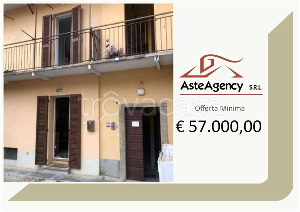 casa indipendente in vendita a Gazzada Schianno