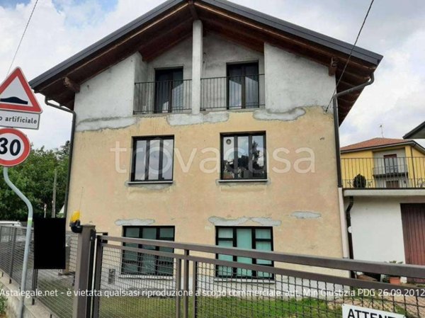 casa indipendente in vendita a Gazzada Schianno