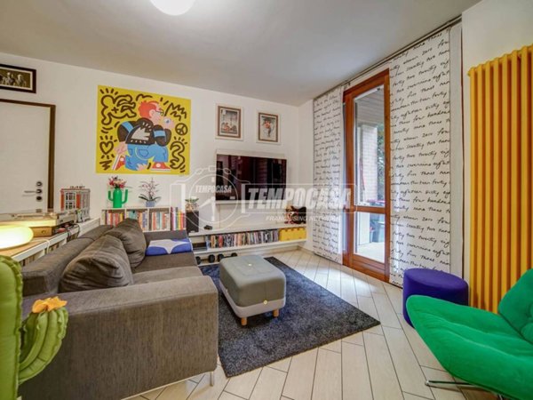 appartamento in vendita a Gazzada Schianno