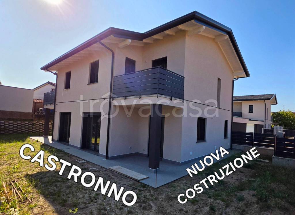 casa indipendente in vendita a Gazzada Schianno