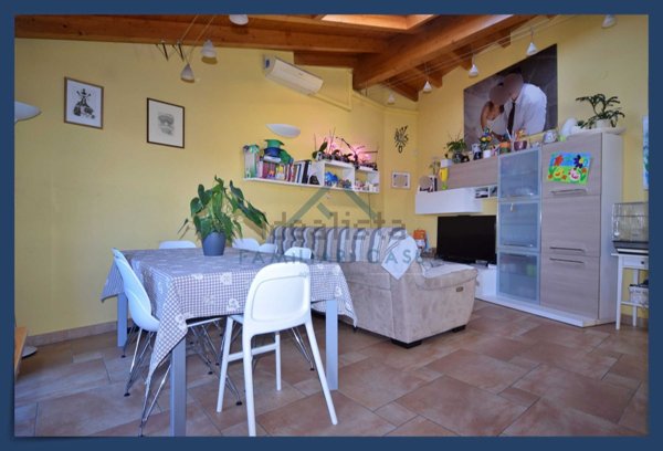 appartamento in vendita a Gazzada Schianno