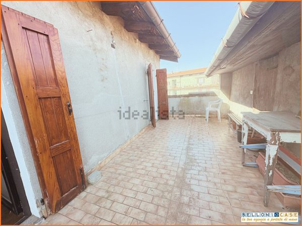 appartamento in vendita a Gazzada Schianno