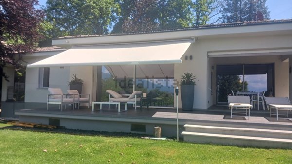 casa indipendente in vendita a Gazzada Schianno