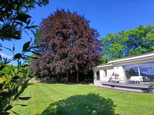 casa indipendente in vendita a Gazzada Schianno