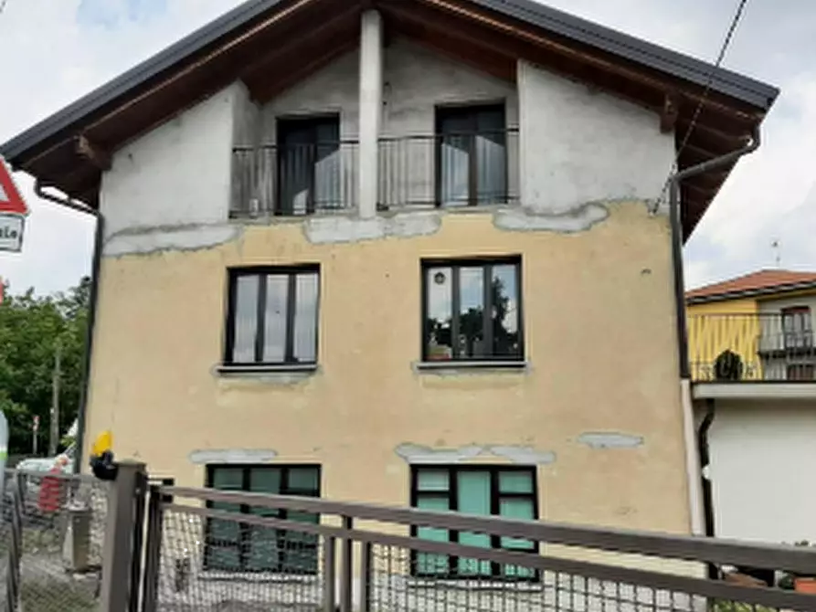 casa indipendente in vendita a Gazzada Schianno