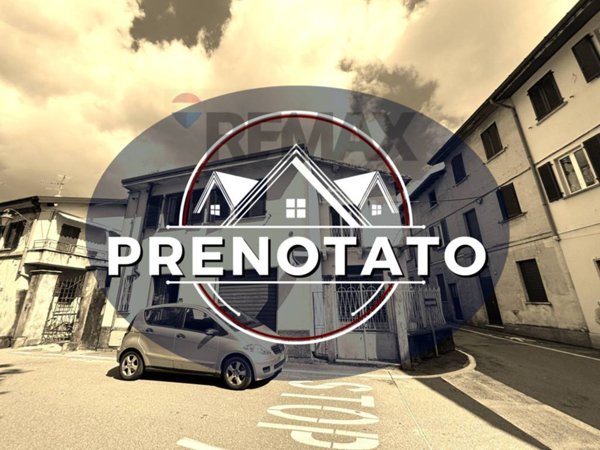 casa indipendente in vendita a Gazzada Schianno