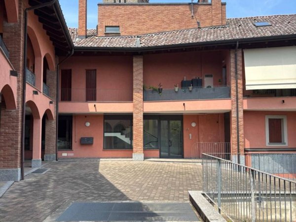 appartamento in vendita a Gazzada Schianno