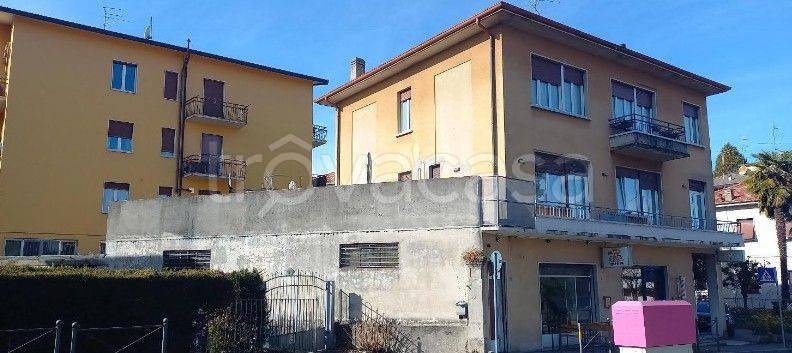 appartamento in vendita a Gazzada Schianno