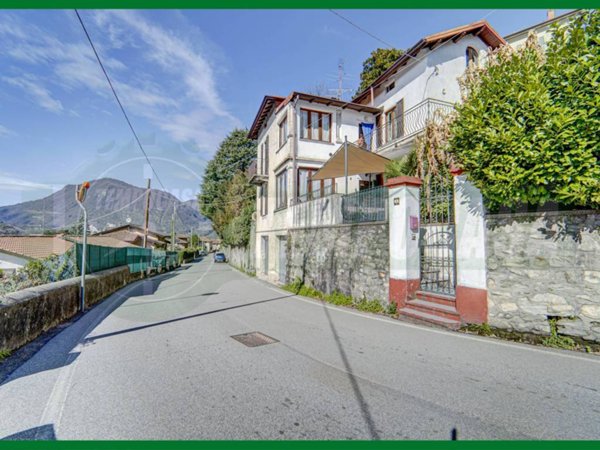 appartamento in vendita a Gemonio