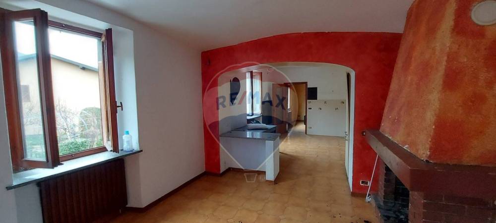 appartamento in vendita a Gemonio