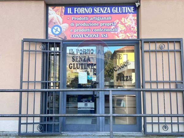 negozio in vendita a Gemonio