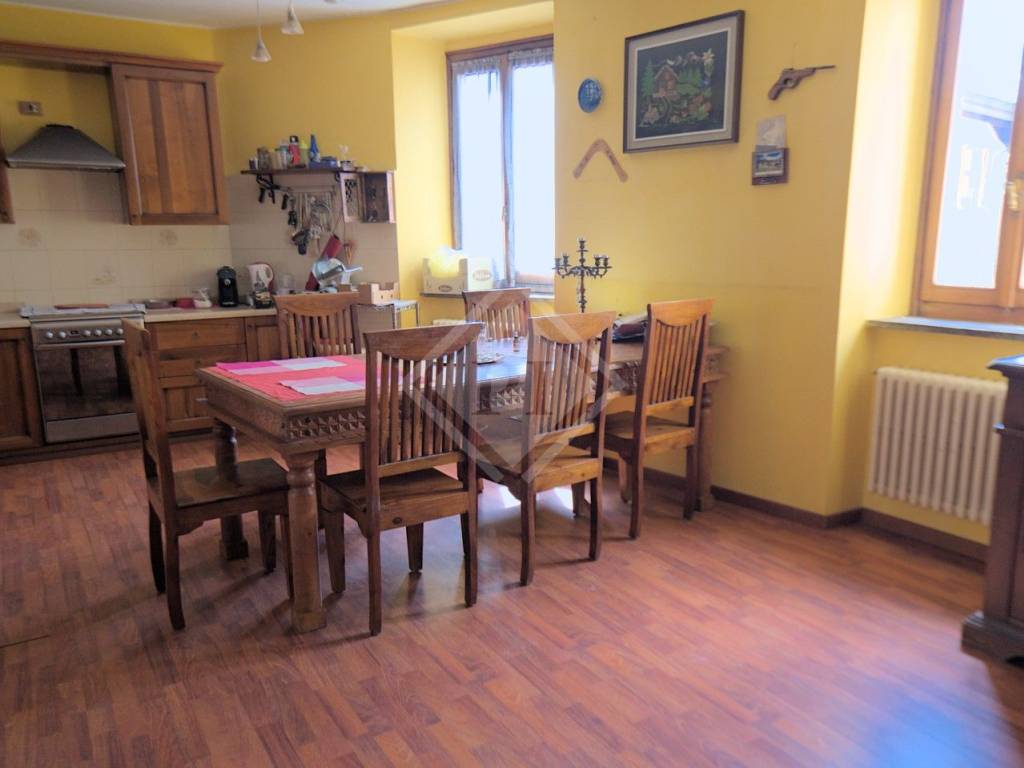 appartamento in vendita a Gemonio