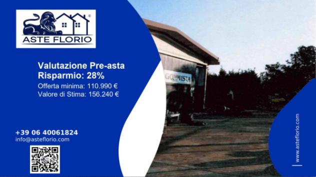 locale commerciale in vendita a Gemonio