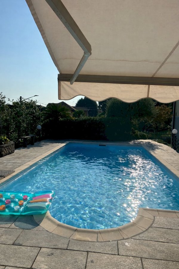 casa indipendente in vendita a Gemonio