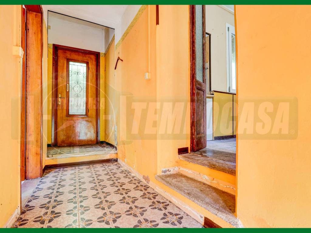 casa indipendente in vendita a Gemonio