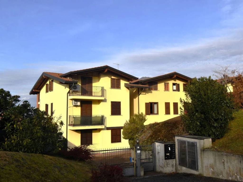 appartamento in vendita a Gemonio