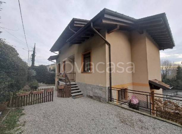 appartamento in vendita a Gemonio