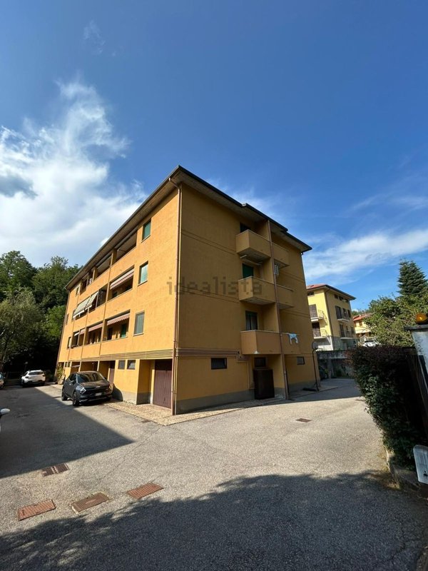 appartamento in vendita a Gemonio