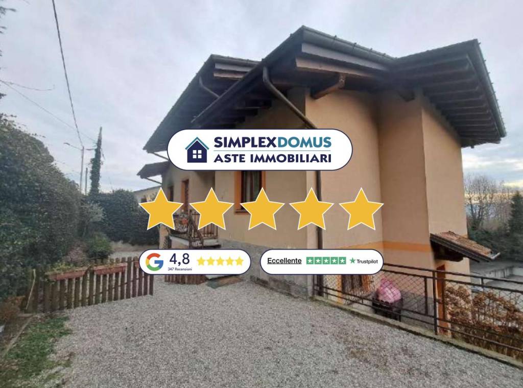 casa indipendente in vendita a Gemonio