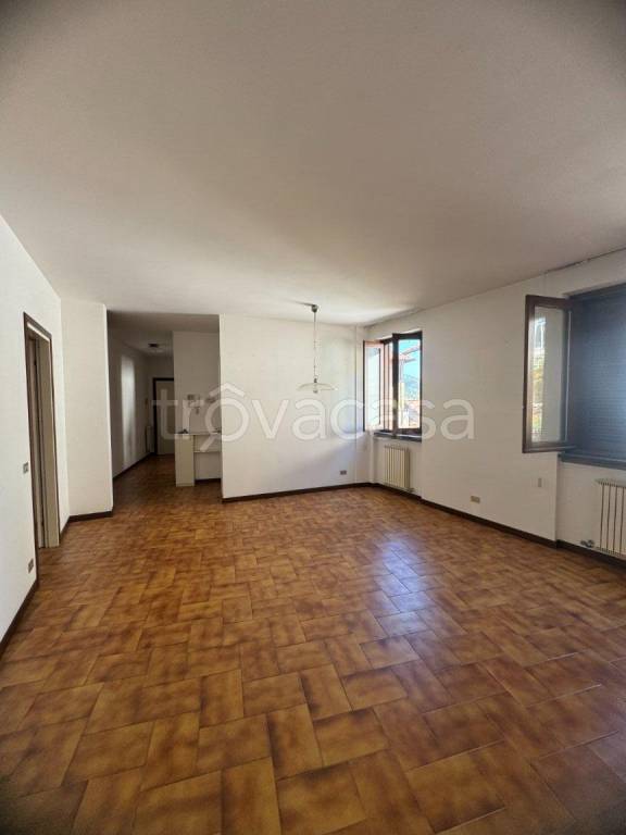 appartamento in vendita a Gemonio
