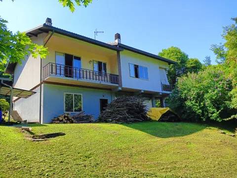 casa indipendente in vendita a Gemonio