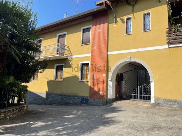 appartamento in vendita a Gemonio