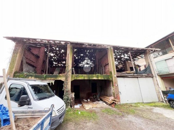 casa indipendente in vendita a Gerenzano