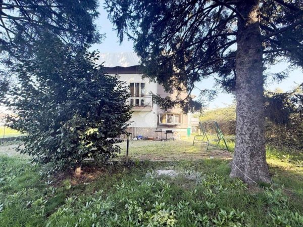 casa indipendente in vendita a Gerenzano