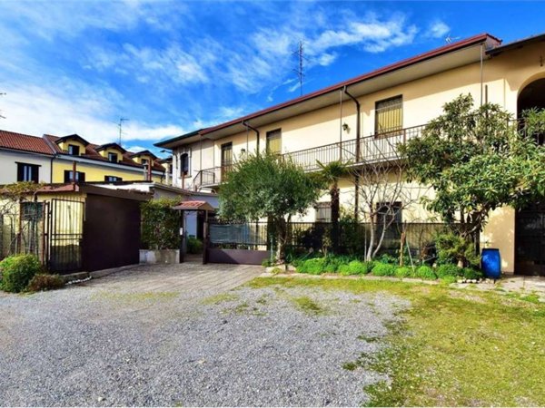 casa indipendente in vendita a Gerenzano
