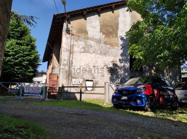 esavano in vendita a Gerenzano