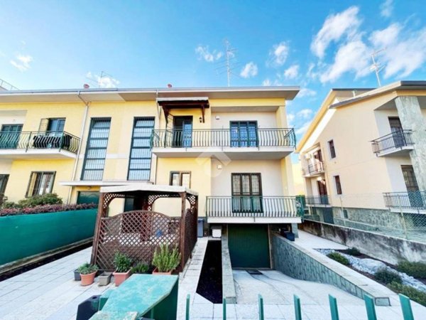 casa indipendente in vendita a Gerenzano