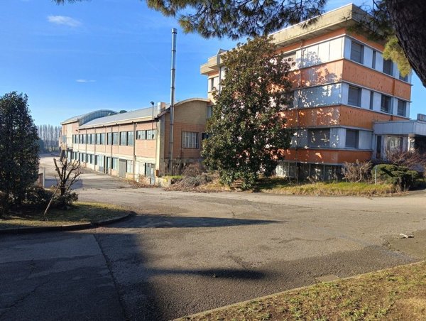 terreno edificabile in vendita a Gerenzano