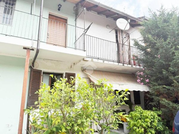 casa indipendente in vendita a Gerenzano