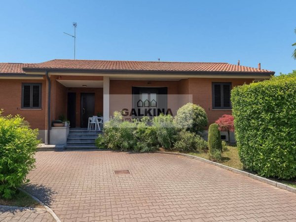 casa indipendente in vendita a Gerenzano