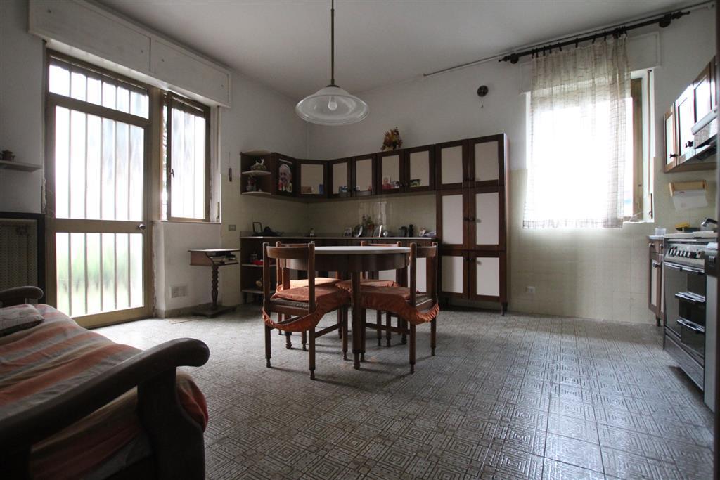 casa indipendente in vendita a Gerenzano