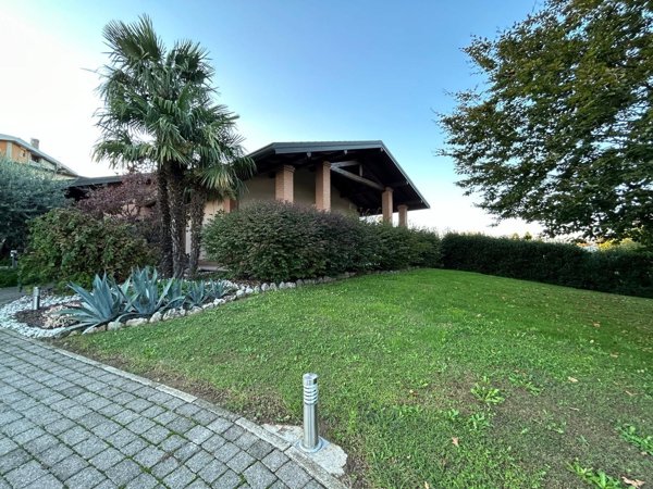 casa indipendente in vendita a Gerenzano