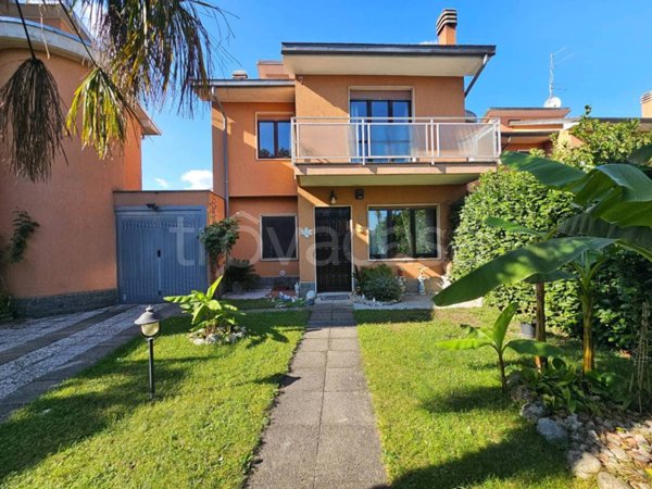 casa indipendente in vendita a Gerenzano