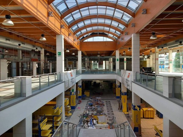 negozio in vendita a Gerenzano