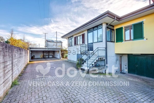 casa indipendente in vendita a Gerenzano