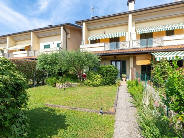 casa indipendente in vendita a Gerenzano