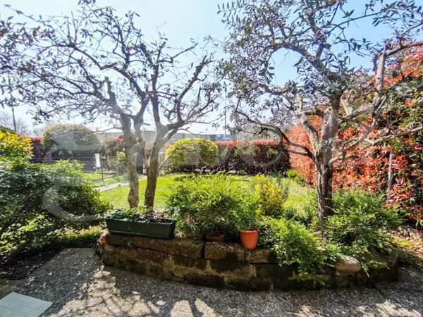 casa indipendente in vendita a Gerenzano