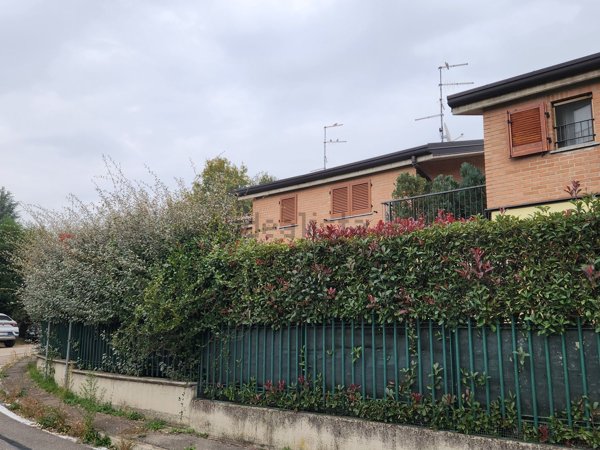 casa indipendente in vendita a Gerenzano