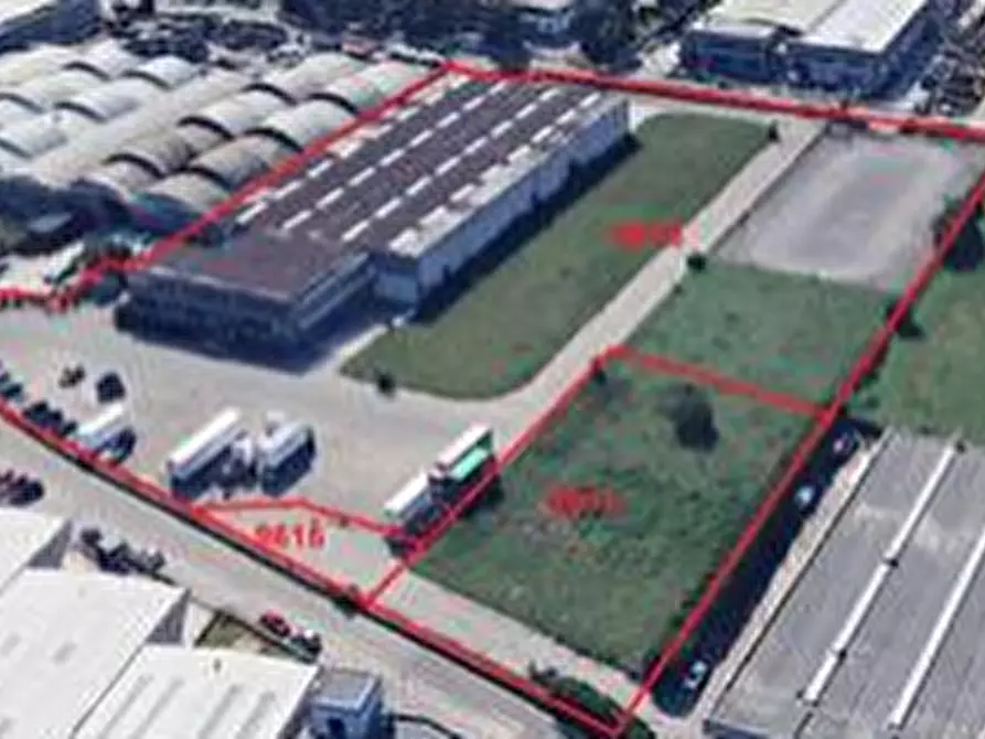 capannone in vendita a Gerenzano