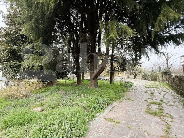 casa indipendente in vendita a Gerenzano