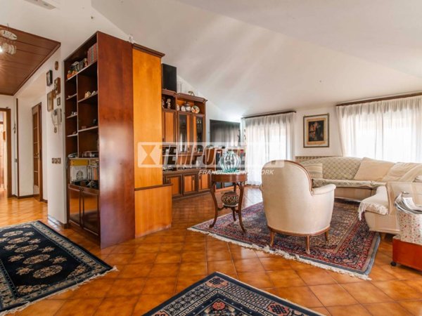 appartamento in vendita a Gerenzano